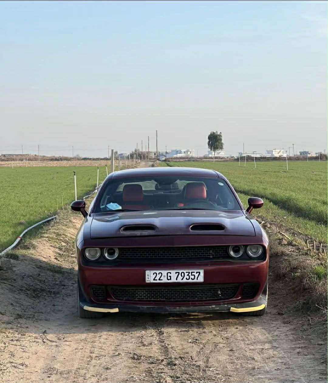 جالنجر 2020 ضرر 3 قطع صبغ وبيها دواخل شي قليل رقم شمالي سعرها 145 وبيها مجال
***********
