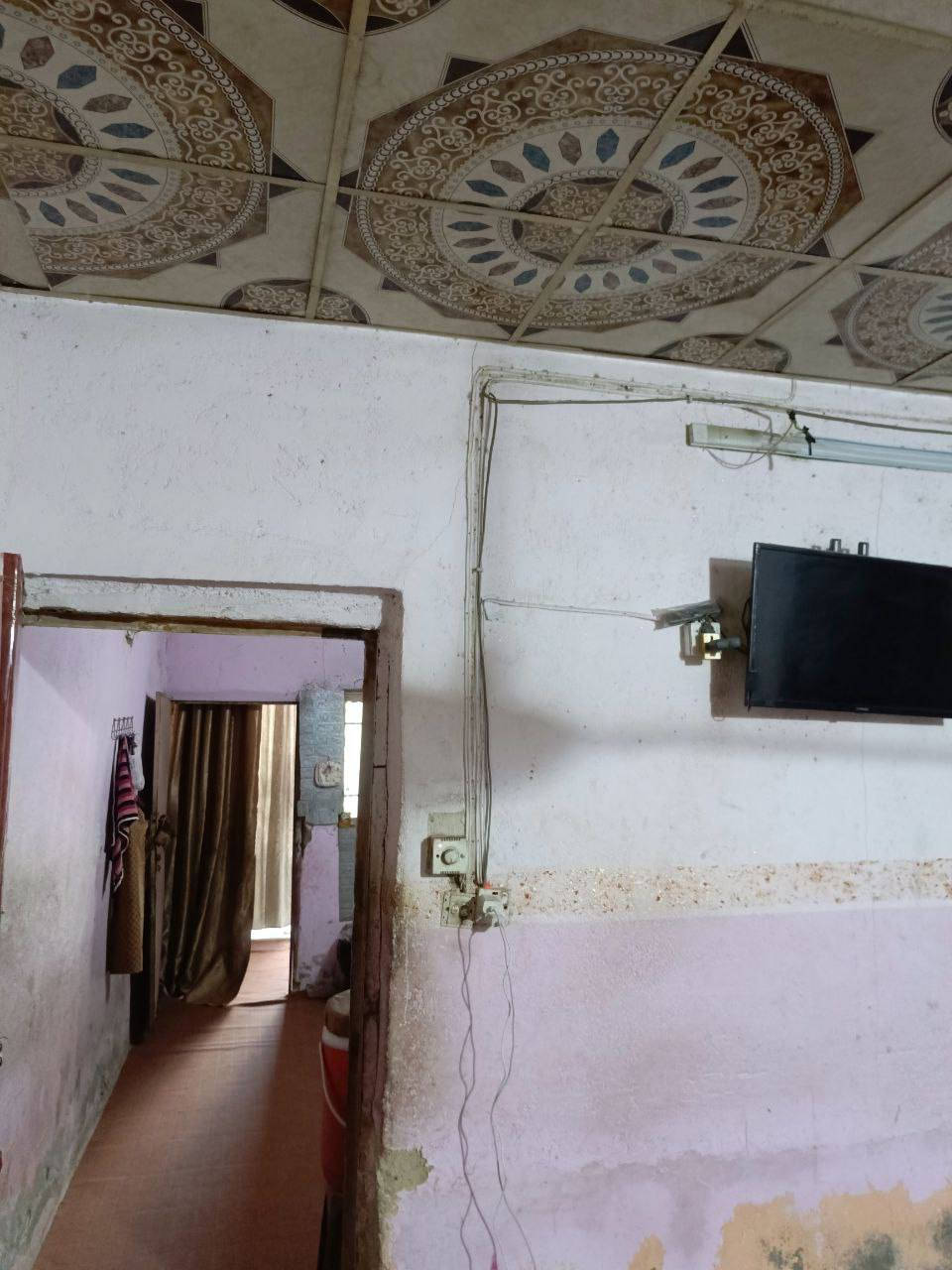 السلام عليكم
دار 180متر للبيع يحتوي على غرفه وصاله ومطبخ واستقبال وحمام داخلي وخارجي
السعر (23)مليون وبي مجال
العنوان: الكوفه /شارع المعمل /قرب حسينيه سيد حبيب
للاستفسار ***********
***********
