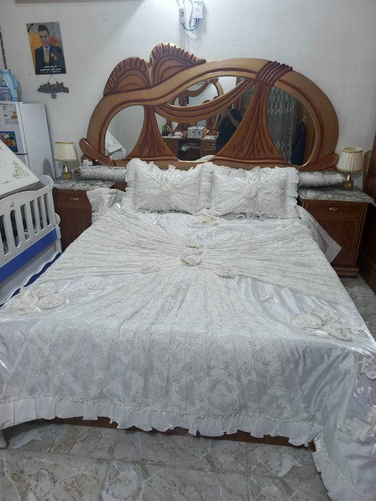 فرشه عرس اخت الجديده السعر50
دوشك جربايه سفنج نضيف السعر40
قاط ملبوس مره وحده ماخذي ب100  سعره 60 
مكان نجف حي العسكري النجف, العراق


**إذا كنت صاحب هذا الإعلان وتريد حذفه لأي سبب، رجاءا أرسل رسالة إلى الدعم الفني**