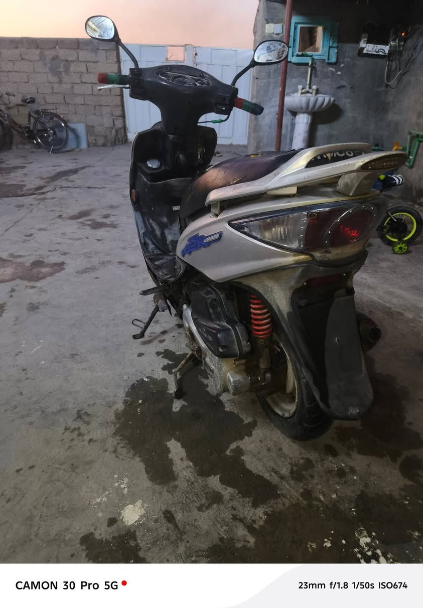 دراجه كمكو كله بلادي مامفتوح برغي ول دراجه ناعمه او شلعه فول بيع مستعجل فقط يردله ترتيب حسبت ٥٠ دراجه مال واحد جناي سعر ٣٥٠ وتساب *********** 
للتصال ***********  بيع مستعجل
