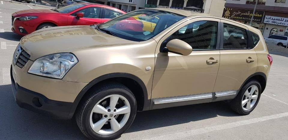 نيسان قشقاي ٢٠٠٨ خليجي فول موصفات عدا الفتحة  بدون ضرر فقط صبغ قليل فوق قبق البانزين السيارة مكفولة من الضربة بيها نقوصات بسيطة تنزل من السعر تبريد تدفئة شغالة وبحالة جيدة 
السعر ٩٥ $ 
***********
