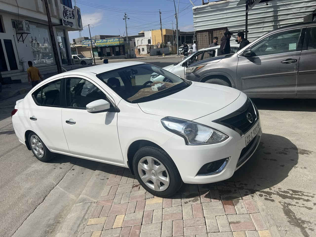 السلام عليكم _نيسان سني مصري
الموديل 2024 اربيل
ماشية 75 الف 
مكفولة كفالة عامة من كلشي 
السيارة بأسمي تحويل ثاني يوم 
السعر 120 ورقة 
للتواصل ع الرقم ***********
***********
