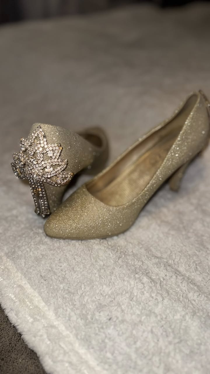 حذائين بسعر ٢٠ الف مع توصيل


**إذا كنت صاحب هذا الإعلان وتريد حذفه لأي سبب، رجاءا أرسل رسالة إلى الدعم الفني**