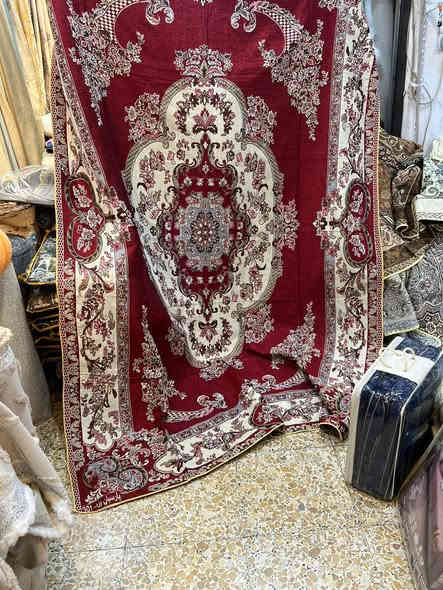 مفرش زواليه إيراني   
قياس   2ب3
عرض  خاص السعر   ١٢
وزن ٢ ونص 
يجي   بل الجنطه 
سارعو  بل الحجز 
👈   مفروشات الحياوي 👉
العنوان/ سوق الكوت الكبير قرب بيت ابو الهوئ
***********    الحجز   عل واتساب 
خدمه توصيل جميع المحافظات
