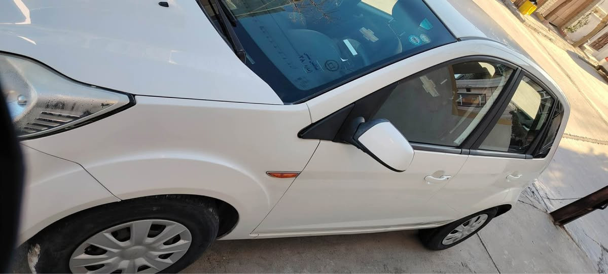 فۆرد فیگۆ ٢٠١٥، پاک و بێکێشە، سەنەوی تازە، ٢ پارچە بۆیاخە بێناوگرتن. تازە پۆلیش و قەڵەمکاری کراوە، بێ مەسرەف و بێ کێشەیە، 
*********** السليمانية, العراق
