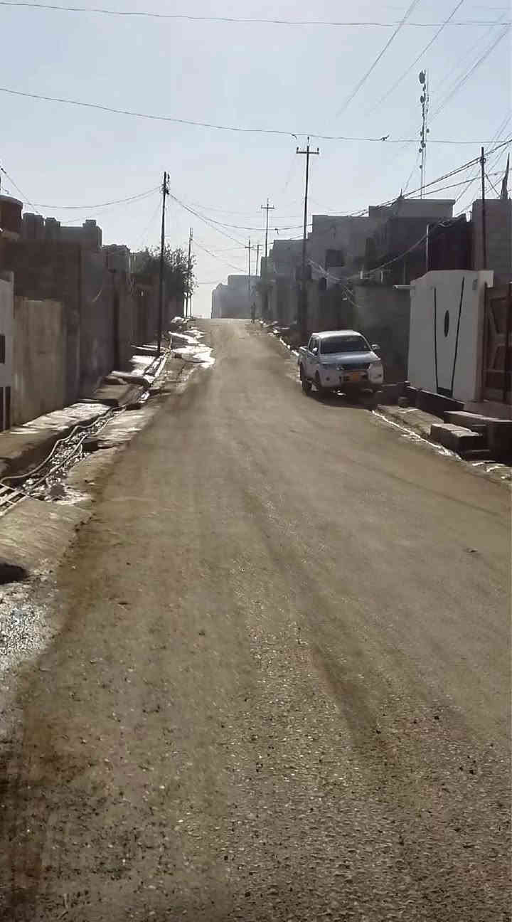 سلام عليكم ارض للبيع في القوسيات مساحه 200 ركن بيه وصل بلديه وسعر مناسب (***********)(***********)
