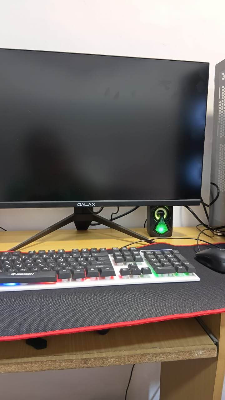 متواجد واتساب ***********مامتواجد فيس Singapore
