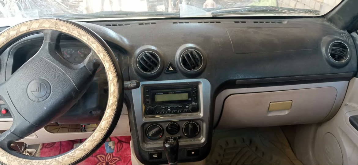 السلام عليكم سي كي 2012 جاهزه 
المكان القادسيه 
علما اني مكلف بالنشر رقم صاحب السياره 
*********** ديوانية, القادسية
