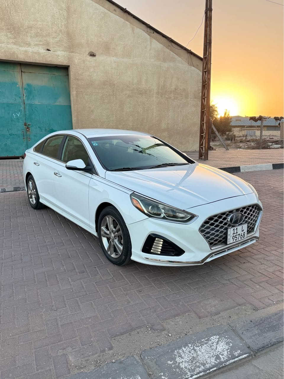 سلام عليكم هونداي سوناتا 2019 أمريكي. رقم بغداد الدولي بسمي تحويل مباشر حادث حافه البنيد فقط بدون داواخل الباقي كفالة عامه سياره جديده فول عدا لفتحه ترحيب بصمه ابواب + تشغيل شاحن وايرلس هندبريك كهربائي رادار امامي + جوانب تحكم مقود جهتين كشن كهربائي قطعتين تبريد تدفى تبريد بلكشنات شاشه كبيره كامره دواره انضمه قياده حساسات منضومه زنون ماشيه 96 مكينة 2400 وكير 6 نمر مكفولات حداديه جديده تخم تاير جديد 
مكان سياره كربلاء سعر 143 مجال بسيط جدا ***********
*********** كربلاء, العراق
