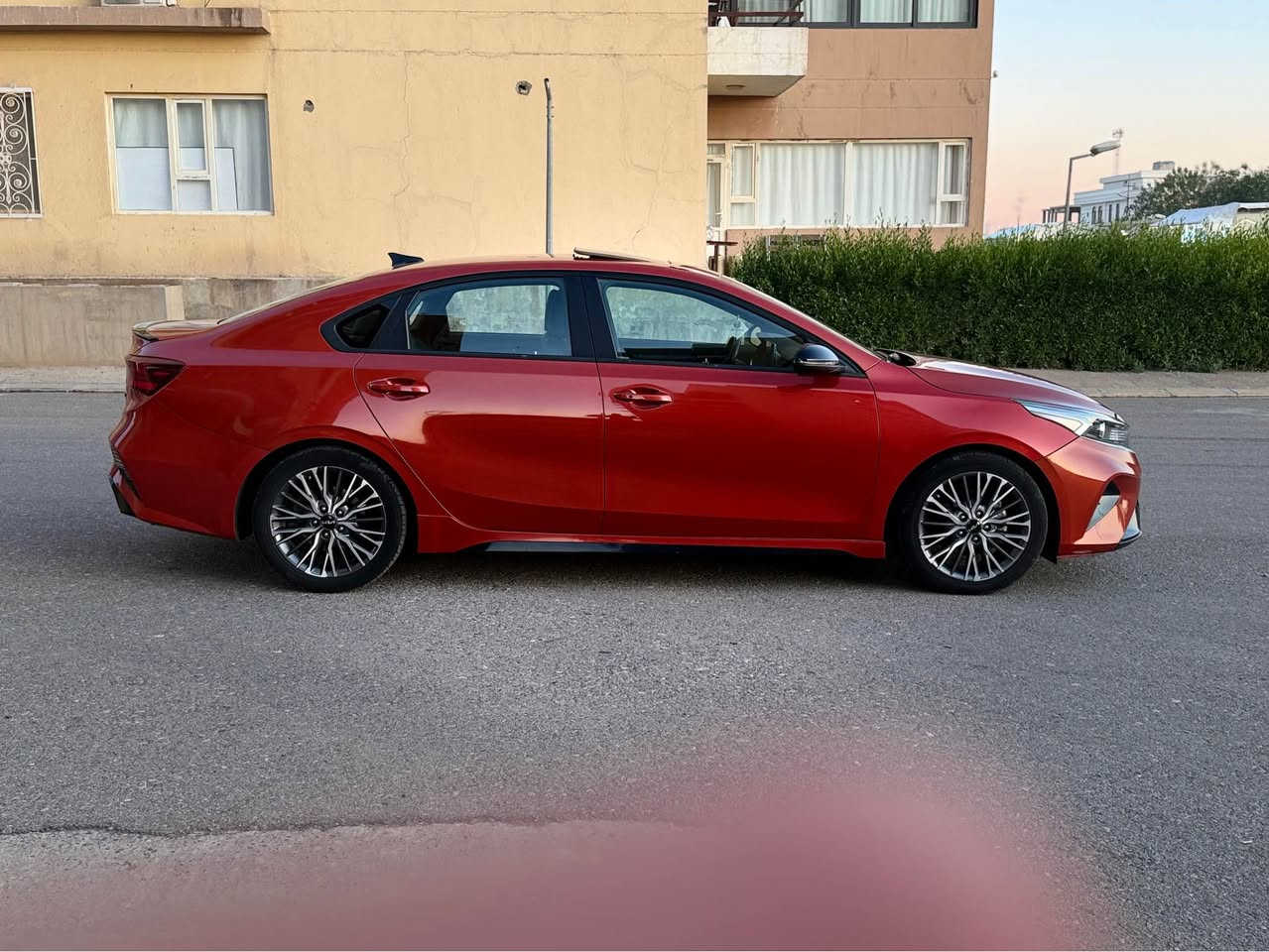 كيا فورتي جي تي لاين 
2022
فول مواصفات 
رادرات - سياقة ذاتيه- بصمة تشغيل
كير ومحرك بشرط سيارة جاهزه هزه وسنويه وارقام كلها جديد والسيارة بأسمي 
وشرط تحويل
صدر وتخم تاير جديد 
مابيها اي مصرف سيارة تجنن وبهد احله من الصور 
بيها بنيد صبغ بدون دواخل -ارباك ستيرن بس 
سعرها 150 وبيها مجال للشراي 
السيارة  موجودة بغداد بحي الجهاد 
*********** بغداد, العراق
