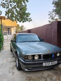 بي ام 525.    وارد ياباني    موديل 94 السياره جاهزه  كهربايات كله بلاد...