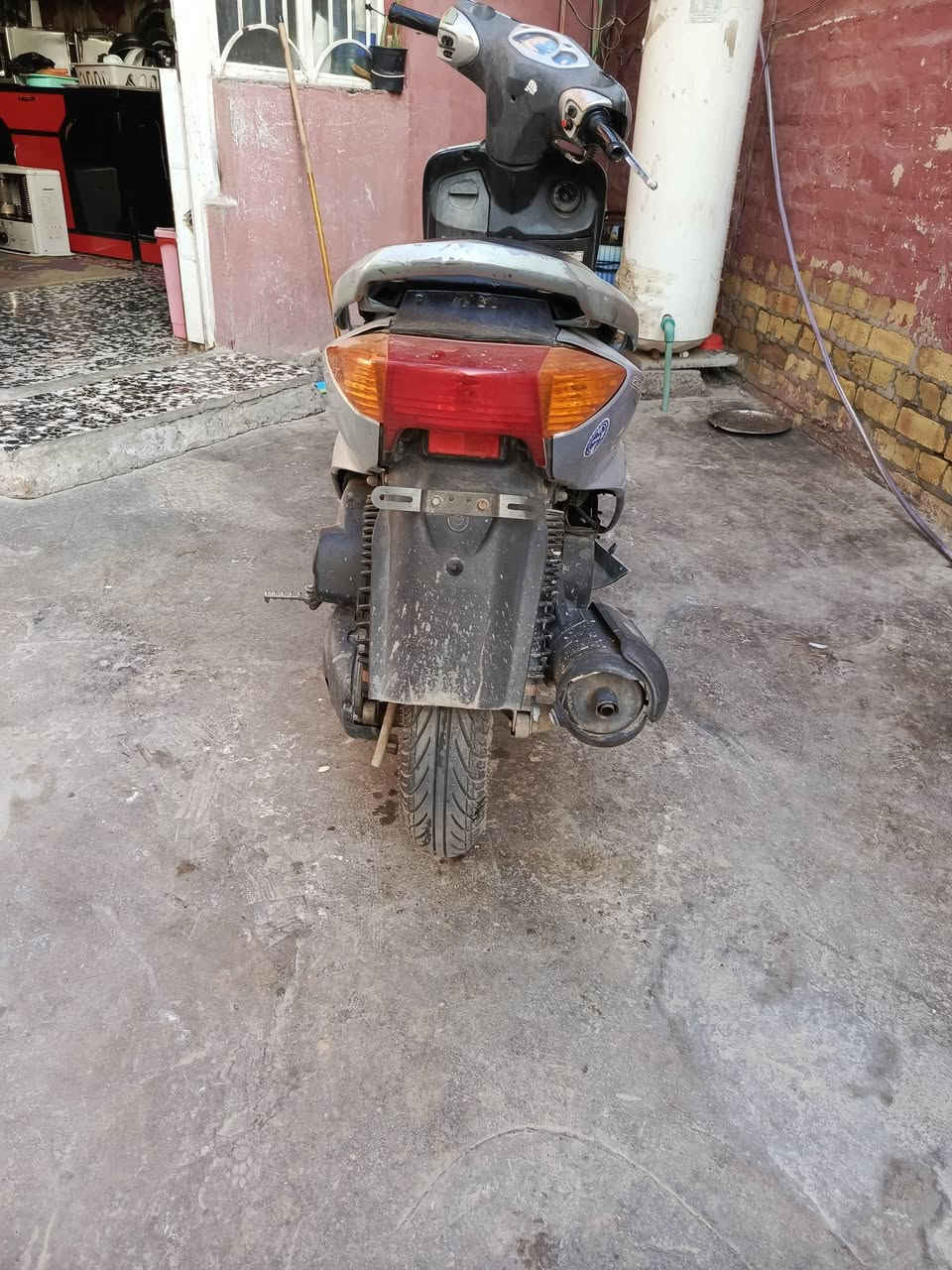 دراجة سكنس 140 نگرة سلف هندر شغال محرك ناعم كهربائيات كلهة شغالة ماعدا الهورن الگيچات شغالة كفراتهة شوفة عينكم استاند صفح وتعليك جنطة شغالة دراجة حلوة السعر 350 الف وبيهة مجال العنوان بغداد الحرية قرب ساحة عدن ***********
