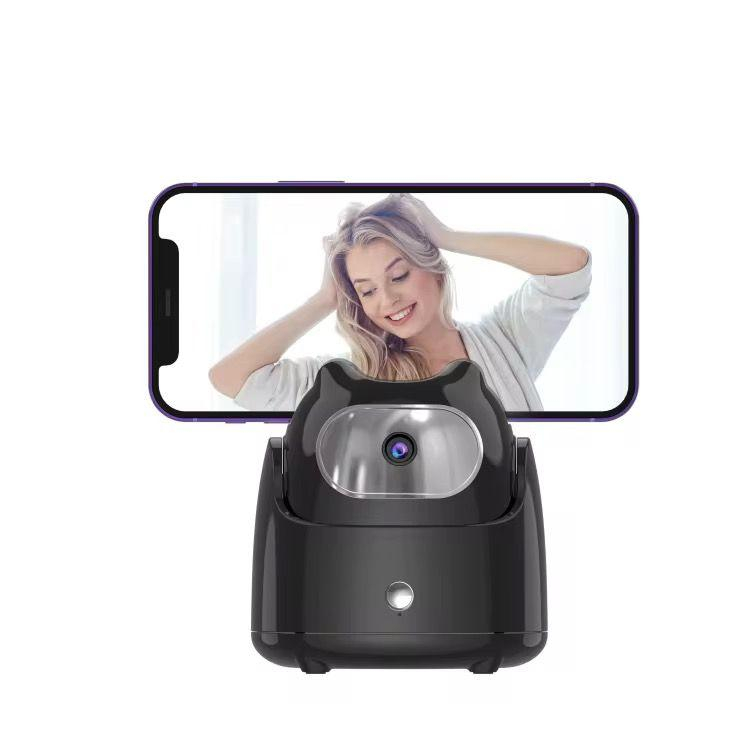 قاعدة تصوير ذكية بتتبع تلقائي 360° – AI Follow Camera Head Q5

الموديل: Q5

قاعدة تصوير ذكية بتقنية التتبع التلقائي، مصممة لتسهيل تصوير الفيديو والبث المباشر باستخدام الهاتف أو التابلت بدون الحاجة إلى تطبيقات.

 • يدعم التتبع الذكي بزاوية دوران 360° لتتبع الأشخاص تلقائياً
 
• يعمل بدون تحميل أي تطبيق أو اتصال بلوتوث
 
• يدعم الوضع الأفقي والعمودي للتصوير
 
• تحكم بالإيماءات: إشارة OK لتفعيل التتبع وإشارة الكف لإيقافه
 
• متوافق مع الهواتف والتابلت حتى 11 إنچ
 
• يدعم التركيب على الحامل الثلاثي (Tripod)

 • الوزن الصافي: 210 غرام

 • التوافق:
 • سمك الهاتف حتى 12 ملم (بدون كفر)
 • تابلت حتى 11 إنچ
 
• زاوية الحركة:
 • دوران أفقي (Heading): 360° غير محدود
 • ميلان عمودي (Pitch): من +12° إلى -18° (تحكم يدوي)
 • البطارية: 3.7V / 1200mAh
 • مسافة التتبع:
 • أفضل مسافة: من 20 إلى 120 إنچ موصل, نينوى


**إذا كنت صاحب هذا الإعلان وتريد حذفه لأي سبب، رجاءا أرسل رسالة إلى الدعم الفني**