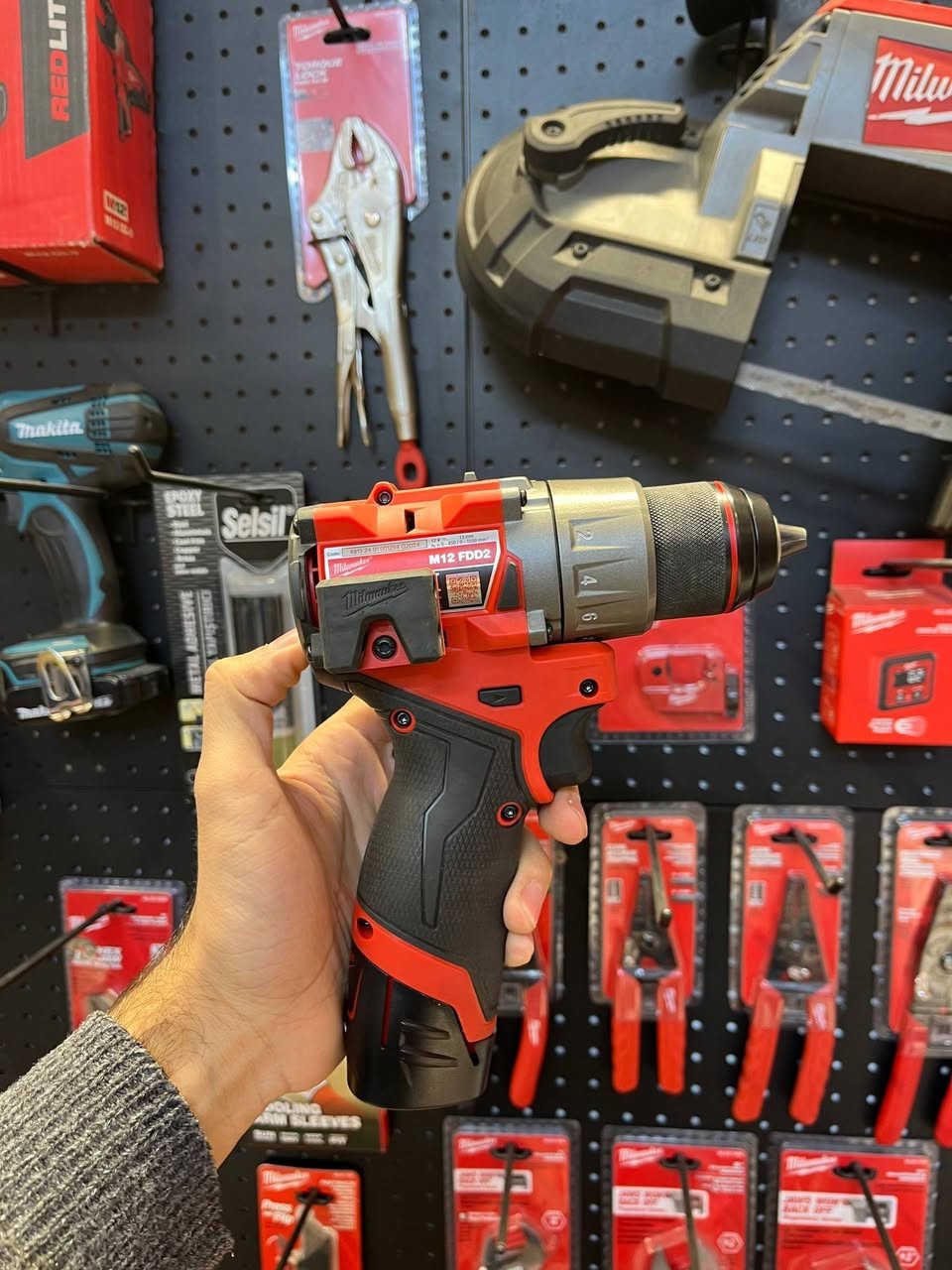 أجهزة مستخدمة… بس نظافتها 99% ✨
موجودة الآن في معرض أسعد شروكي
جودة مضمونة، فحص وتجربة
📍 بغداد جميلة – شارع خير الله
🚚 توصيل لكل المحافظات
📞 ***********
