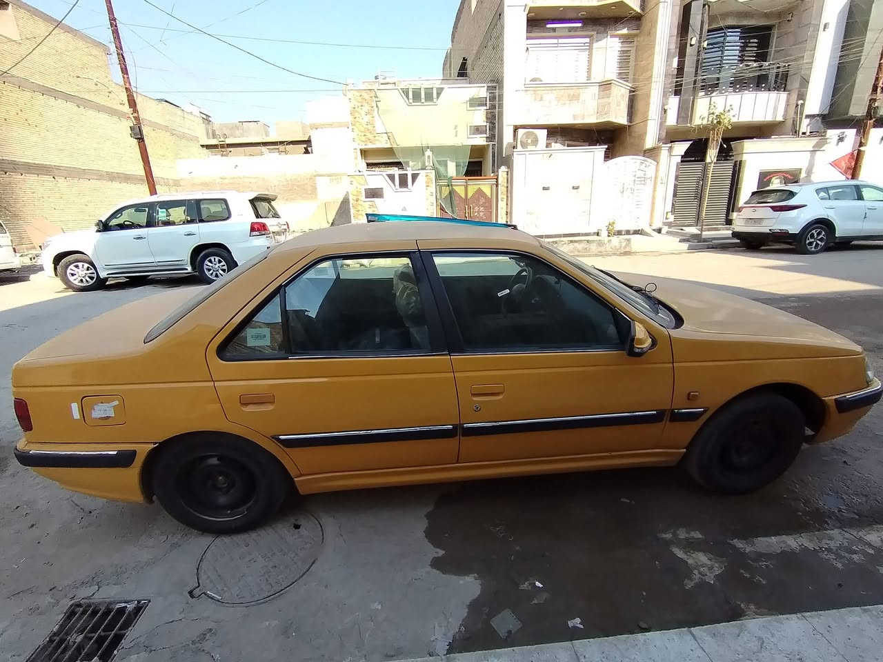 السلام عليكم من رخصت الادمن بيجو بارس موديل 2015 رقم بغداد مصفره هيئه وغرامات السياره كامله تخم تاير تبريد كير مكينه خير من الله بيهه جاملغ خلفي معمر
مكان السياره الامين
السعر 46 وبيهه مجال حك الجيه
***********
