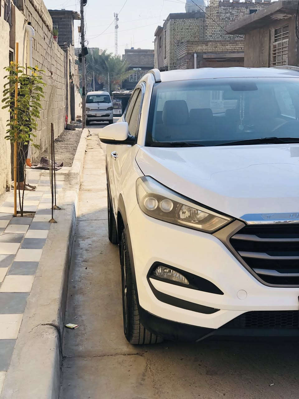 السلام عليكم توسان 2016 خليجي
مكينه 2000 دوش 
ماشيه 140 
بغداد بسمي 
كير مكينه مكفوله خير من الله 
5 ويل كب 
سايد ابريك برجل 
ليت زنون
تحكم استيرن
3 انضمه قياده 
مري شفط
السياره خير من الله بس بيهه بعظ المراحظات 
السعر 170 وبيها مجال 
***********
