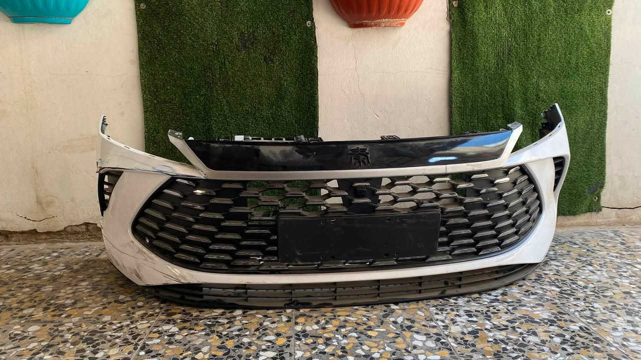 دعامية بي واي تي موديل 2025 BYD Qin Plus مال الشركة بيهة ضربة بالصفحة مثل ما واضح امامكم بيهة بس هاي لبضربة والباقي جديدة زلخ مابيهة السعر 180 العنوان بغداد حي الكوفة قرب تقاطع كسرة وعطش رقم الهاتف فقط واتساب ***********
