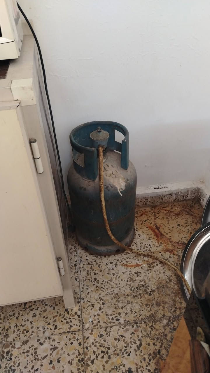 للبيع أغراض بيت حيل نضيفة مستعجلة ع بيعتهم 
مكاني الدورة الميكانيك


**إذا كنت صاحب هذا الإعلان وتريد حذفه لأي سبب، رجاءا أرسل رسالة إلى الدعم الفني**