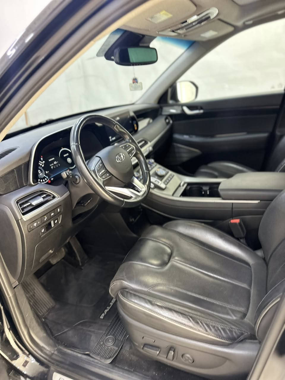 ‏سلام عليكم للبيع 2022 صور الحادث الموضحة بدون صبغ بدون رقم العنوان بغداد محمودية أي استفسار***********)***********)￼ السعر225 وفيها مجال
