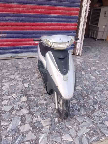 السلام عليكم دراجه بريز دراجه شغاله وشلعتهه حلوه للبيع كفراته بلادي مختمهه من طول لطول سعر500وبيه مجال بصيط رقمي *********** العنوان بغداد الفضيليه
