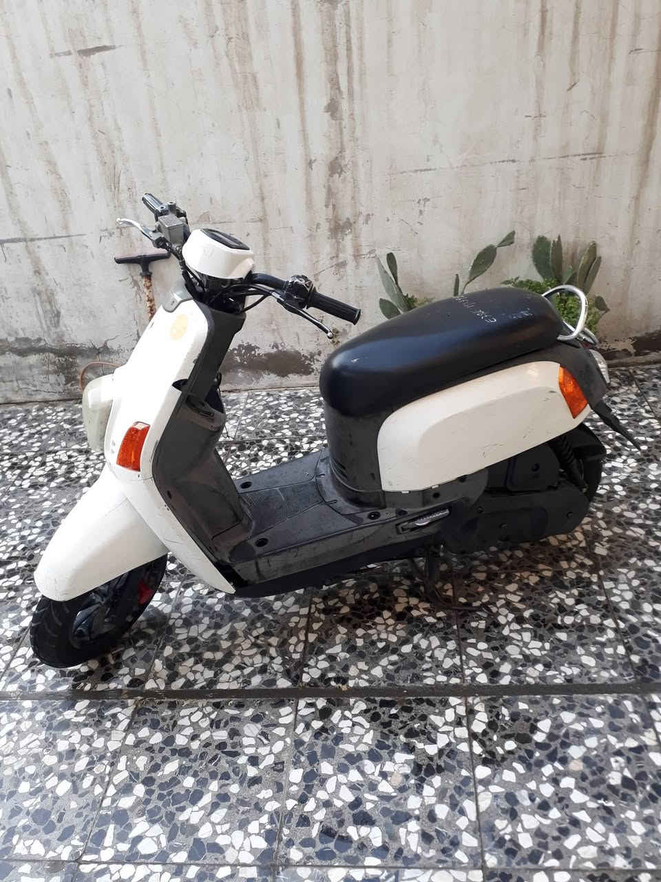 دراجه بوليس للبيع مكاني بغداد جديده سعر ٥٠٠ رقمي *********** بي واتساب
