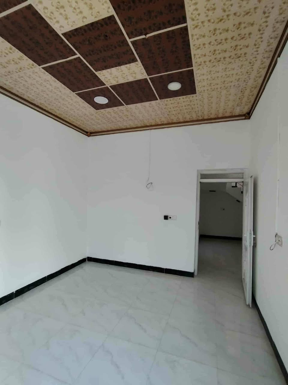 اعلان 2
#دار_للبيع مساحه ١٠٠متر #مربع بصف الركن ع حديقه منطقة الثمانيات #حي_العسكري طابق واحد بناء ٢٠٢٠درك داخلي بيتونه
#سعر_مناسب_جدا
للاستفسار الاتصال على الرقم ***********
#عقارات_طابو_كركوك
