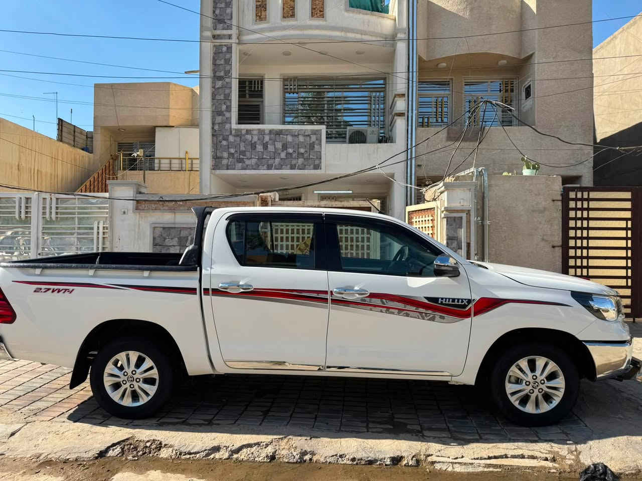 السلام عليكم بيكم هيلوكس مديل 2025 فول ساز رقم سليمانيه باسمي مواصفات شاحن تبريد كشنات مري شفط بصمه جكات بيها بارد اصبعين امشر عليه بلصور ولباقي كفاله عامه مكانها بغداد مبايل ***********لسعر 285 نهايتها
