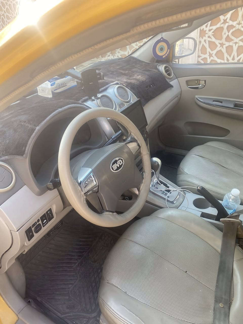 السلام عليكم بي وادي G3 للبيع رقم بغداد مصفره هئيه وغرامات تحويل ثاني يوم  السعر 45 وبيه مجال رقمي *********** يتوفر واتساب
