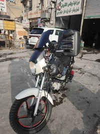 بسم الله سلام عليكم دراجه بوكسر كلاسك موديل 22 رقم و سنويه البيع سعر 1...