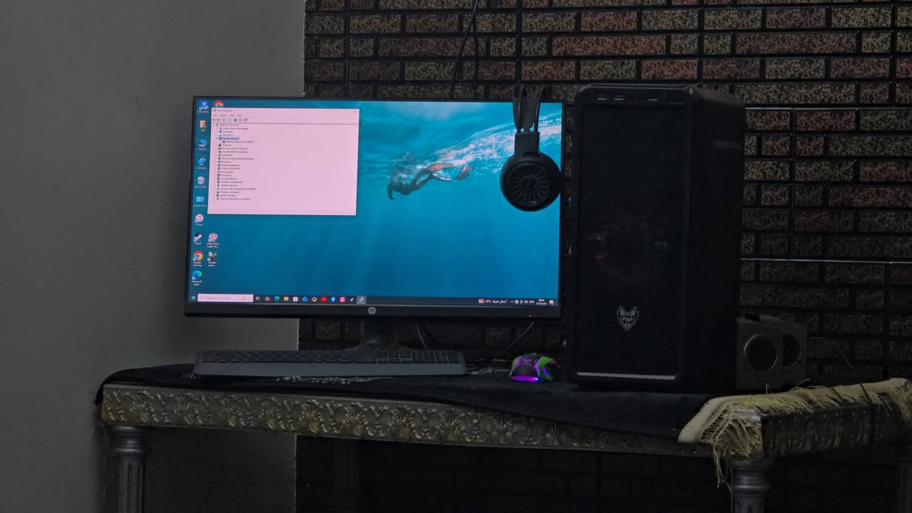 المعالج (CPU): AMD Ryzen 5 3600
كرت الشاشة (GPU): NVIDIA GeForce GTX 1050 Ti
الرام (RAM): 16GB
التخزين:
SSD سعة 120GB (للنظام وسرعة الإقلاع)
HDD سعة 2TB (خزن كبير)
اللوحة الأم (Motherboard): B450M
مزود الطاقة (Power Supply): 500W
للبيع السعر خاص أو الاتصال 
(***********)
