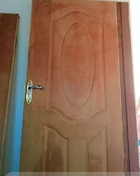 بابين للبيع مع الجرجوبه ٤٠ وبي مجال كل عيب ما بي  الرقم ٠٧٧٠٧١٩٦١٩٨