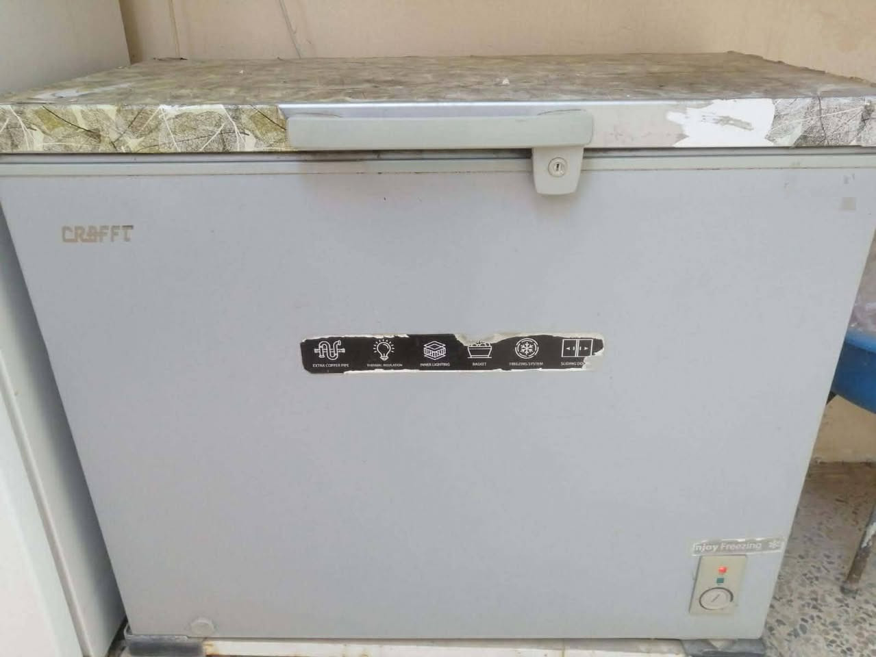 براد للبيع مستعمل شي قليل شرط التجميد قفلو 200 مكاني موصل وادي حجر 
***********
