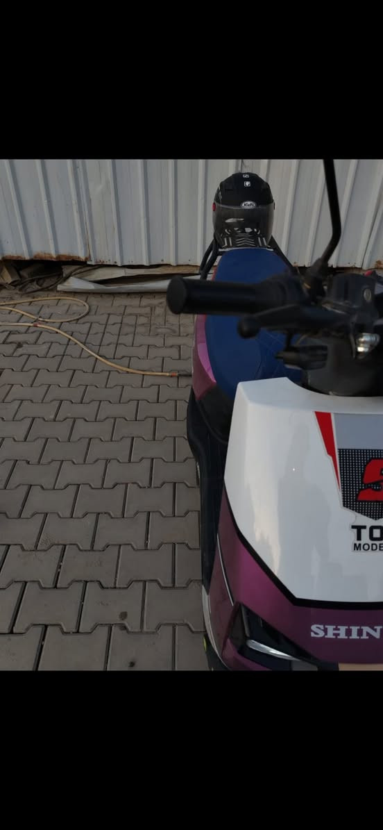 سلام عليكم شباب
دراجة شحن للبيع كدامك شوفها 

وبسعر كلش مناسب مستعجل على بيعتها  الي يريدها يدخل خاص وبي خير ويدلل  مكانها الديوانيه حي النهضه الثالثه قرب مدرسه بيروت ***********
