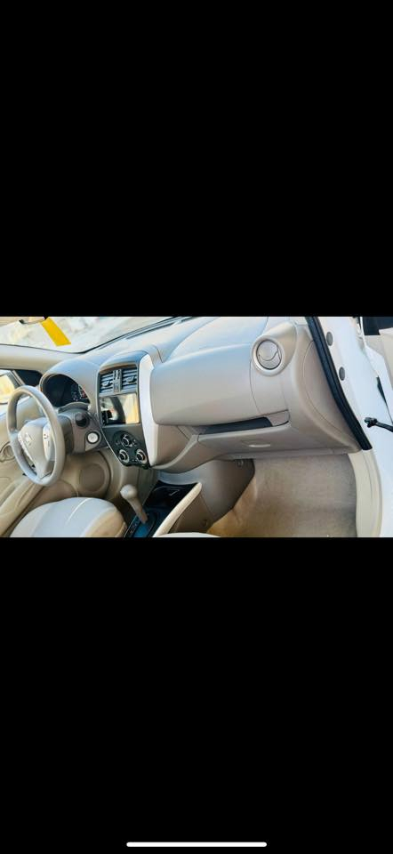 نيسان سني موديل ٢٠٢٥ قطعتين تبريد مصري ماشيه ٣٠ الف حادثها چاملغ خلفي وچاملغ اماني وبيها بابين بارد السعر 115 شراي تفضل لتفاصيل اكثر ومصلحه ***********
