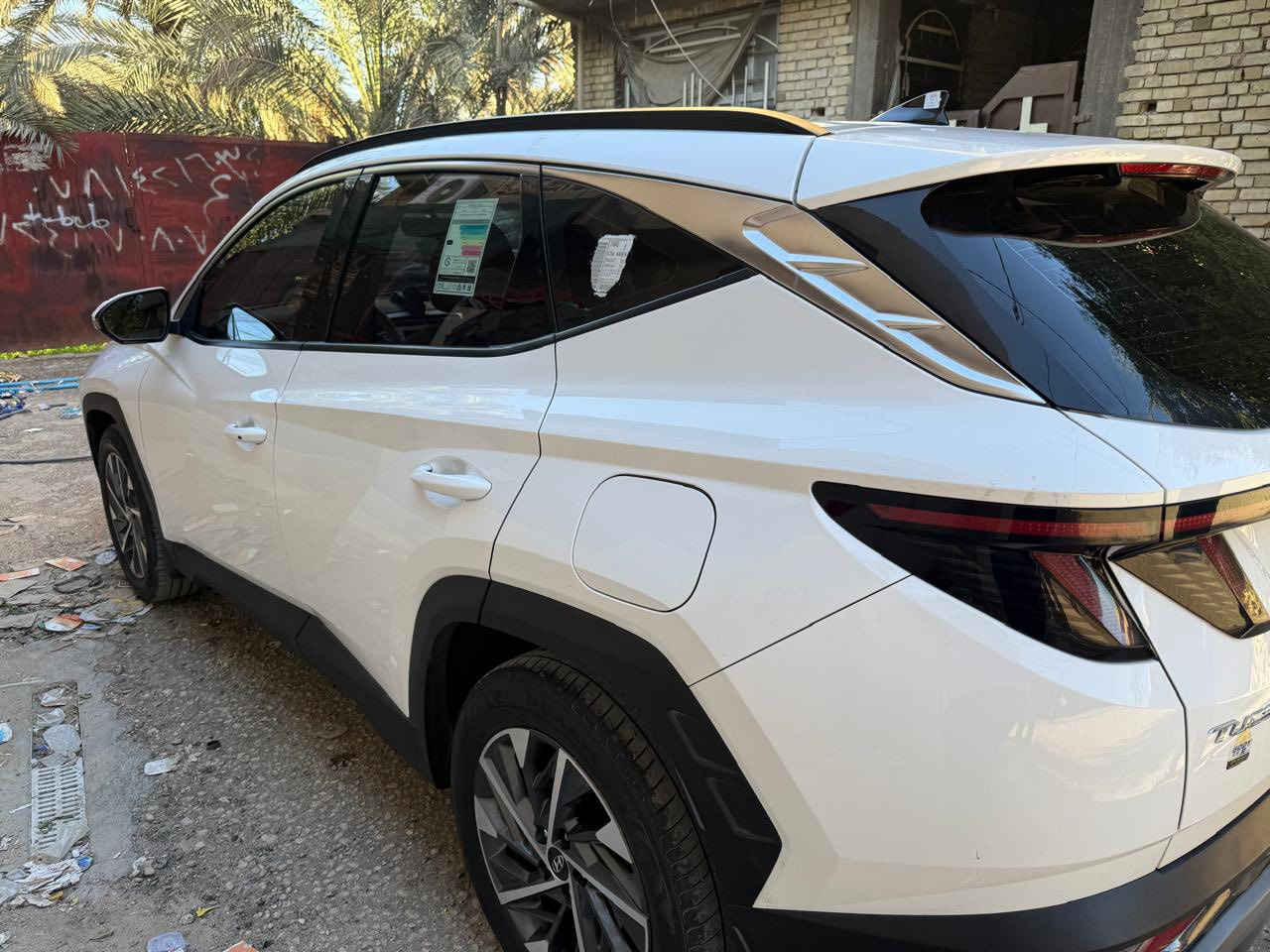 سلام عليكم 
للبيع فقط 
توكسان موديل 2024
ماشيه 22 الف 
رقم بغداد بااسمي 
بيه كتاب تضليل 
سعره 222 وبيه مجال بسيط كلش 
***********
