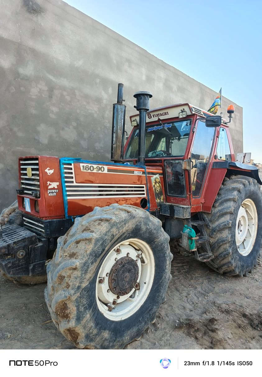 للبيع
فيات 160نص اوتماتيك
مكينه خير من الله 
تخم تاير تبريد كهربائيات  رقم واسط 
جاهزه للعمل ‭***********‬ الشراي بي خير ويدلل
مكان كوت دجيلي ***********
