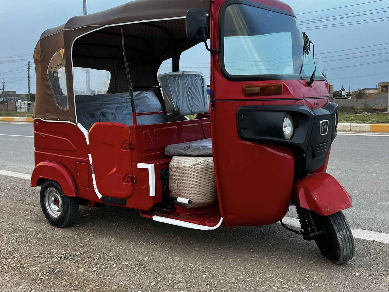 سلام عليكم
تكتك 22 شهر2
اوراق اوراق 
بيه ضربه بللغد والباقي مكفول
سعر7 وبيه مجال 
مكاني قضاء النصر 
***********
