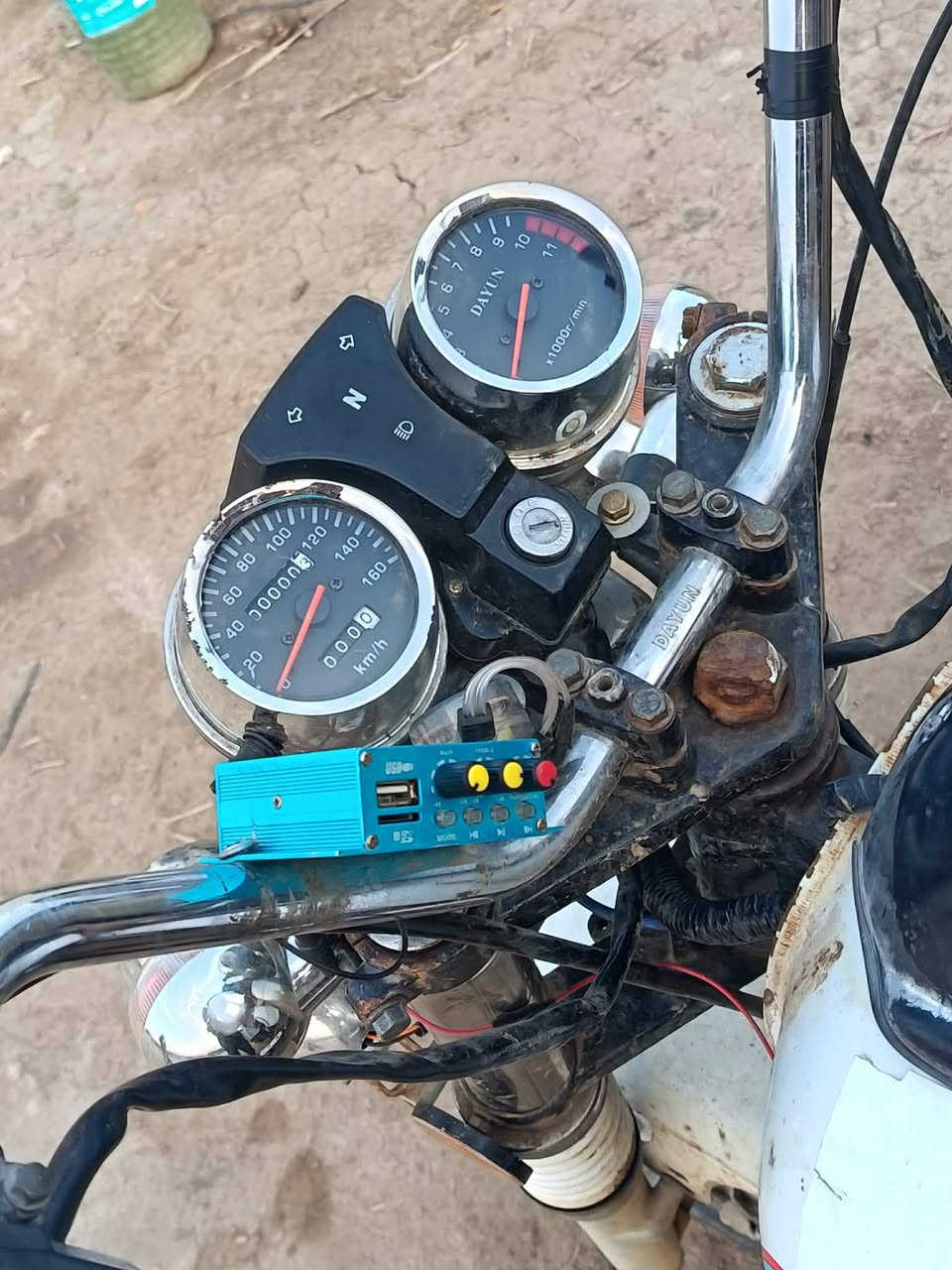 السلام عليكم ستوته دايون 20 بس البدي فحل للبيع او مراوس تعمير26
بس المكينه20 رقمي ***********
