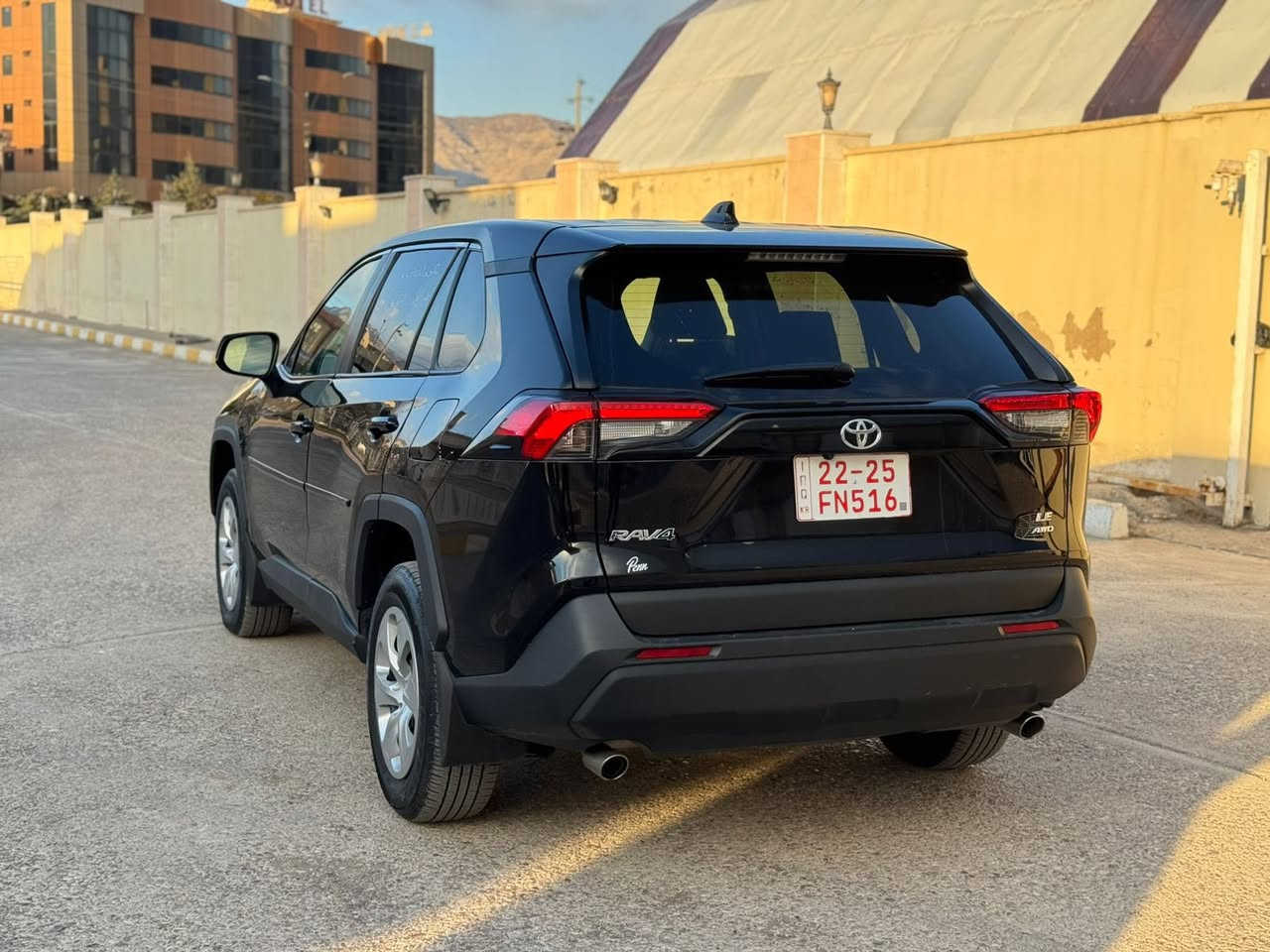 تويوتا رافور 2024 LE AWD
بجم و خلفى سياره كبس بلادى 💯
حادث خفيف : فقط بابين صبغ بدون دواخل 💯
رقم شاصى : 2T3F1RFV4RC463364
السعر : 210 و بيها مجال بسيط 
محرك 4 سلندر : 2500 🚀
حجر گزوز لايتات رادار راديتر بگلايد دعامى بلاد ‭ 💯
بدون ايرباگ جميع ايرباگات سليمه بلادى 💯
سياره ماشييه زيرو  : 11 الف ميل 
‎موصفات 
‎فور ويل 
شاشه الكترونيه
‎بريك بصمه 
‎نضام HOLD
‎رادار امامى 
‎رادار جوانب 
‎رادار خلف 
‎رادار خط شارع 
‎تبريد قطعتين 
‎دبريت لامس 
‎ليد على جوانب 
‎لايد زينون بيلادي 
سياره شرط ترقيم اربيل سليماني دهوك 
اتصال او واتساب: ‭***********
