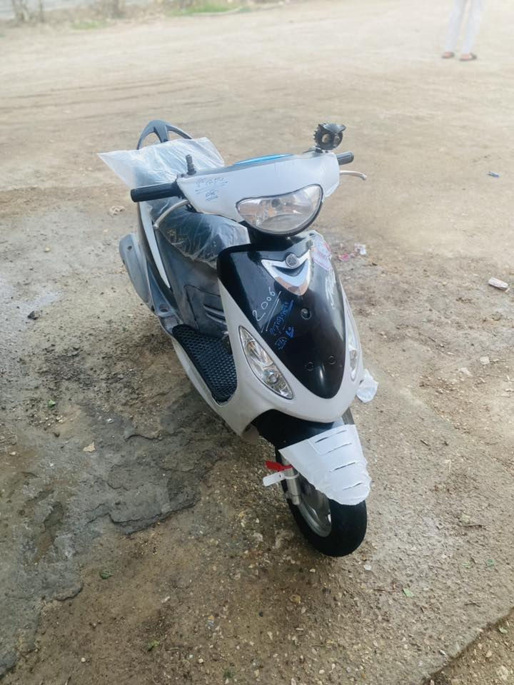 سلام عليكم. ماكس منغولي  للبيع  دراجه نضيفه ما اطلع بيها بوشه49 دراجه كلها بلاد ختم واحد وي لمكينه سعر800معا مجال بسيط  شراي علق و انه اراسلك دراجه كدامك نضيفه  مو شراي لا تتعبني رقمي ‭0783 641 6971‬
