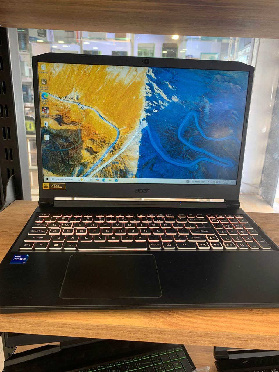 🔥 للبيع لابتوب Acer Nitro 5 🔥  

الموديل: Acer Nitro 5  
المعالج: Core i7-11370H  
الرام: 8GB DDR4  
الخزن: 1TB SSD NVMe  
كرت الشاشة: GTX 1650  
الشاشة: 15.6” Full HD  
التردد: 144Hz  
الابتوب مستعمل نظيف

السعر: 865,000  
🚚 يتوفر توصيل  

للجادين التواصل خاص بغداد, العراق


**إذا كنت صاحب هذا الإعلان وتريد حذفه لأي سبب، رجاءا أرسل رسالة إلى الدعم الفني**