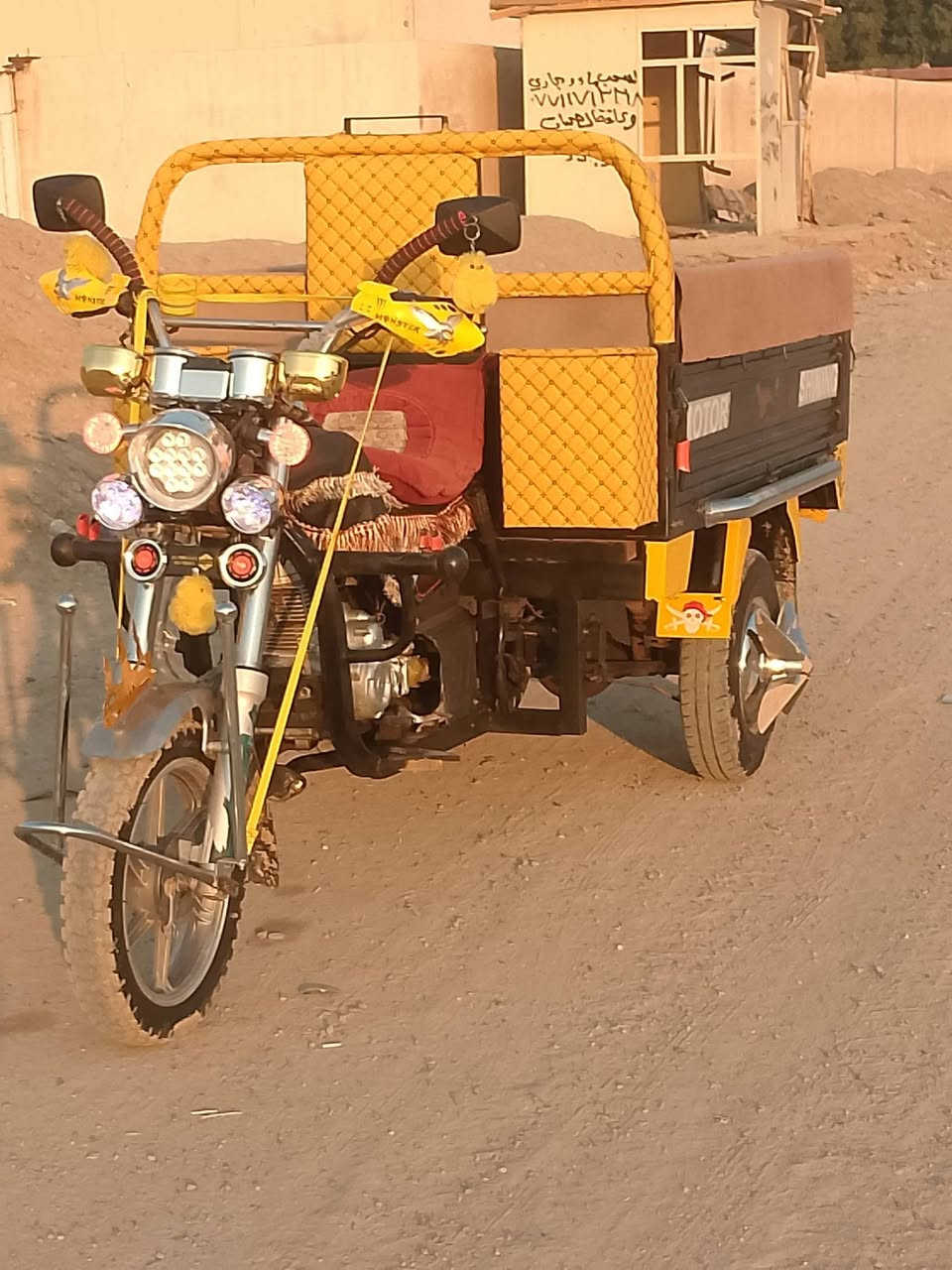 وين اليدور جديد سلام عليكم موديل 2024 اوراق اصوليه كهربايات كلئ تشتغل كفالئ عامه مستعجل ع بيع سعر1800 وبيه مجال تحياتي لجميع ستوته مال شغل  بغداد قرب علوت رشيد 😍***********وبي وتساب
