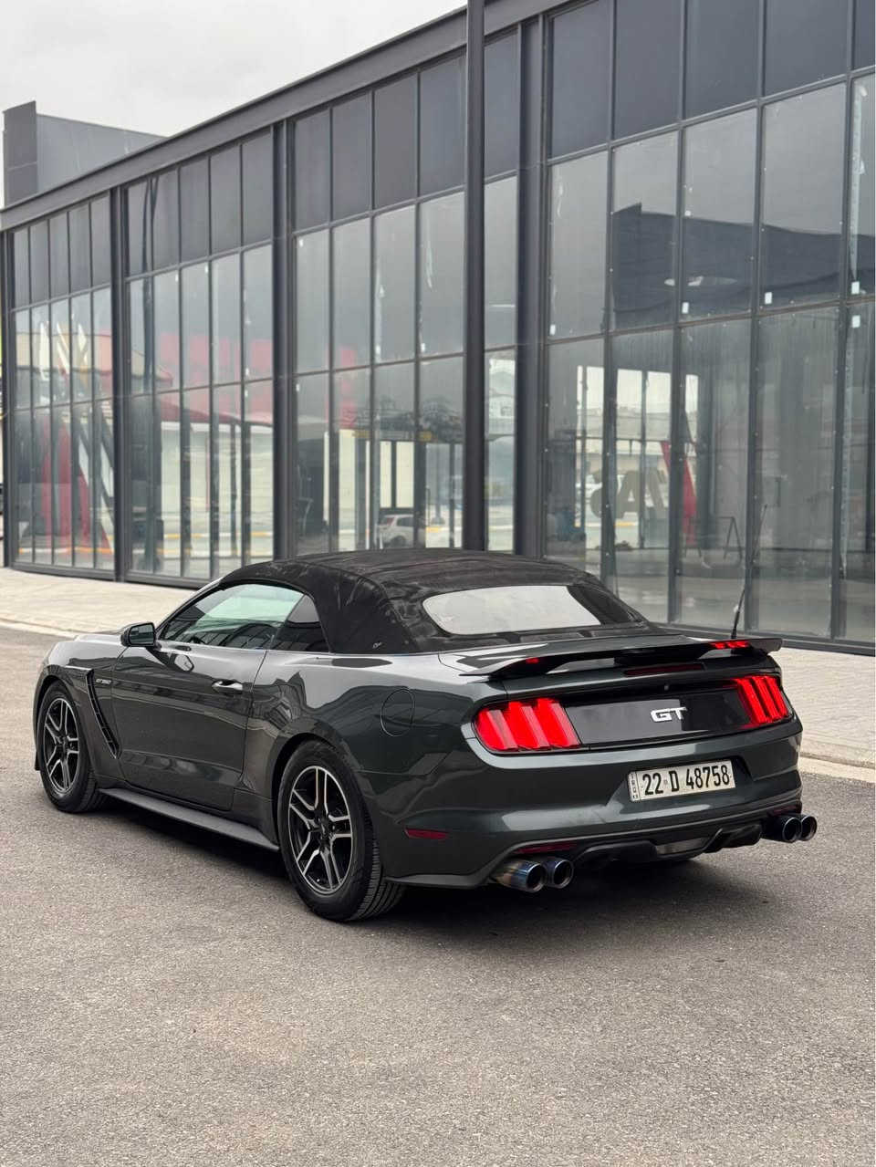 ﷽
موستنك 2016 
محرك 3.7 v6 
كشنات جلد . تحكمات ستيرن 
كير شفتات تشغيل بعد بصمه بصمه بيبان 
ماشيه 98 الف ميل 
قطعتين صبغ وشبرين صور ه السونر موجود 
قبغ المحرك مفتوح 
السياره جاهزه بدون مصروف 
سعر 135  ورقه قفل 
*********** 
مكان السياره سليمانيه السليمانية, العراق
