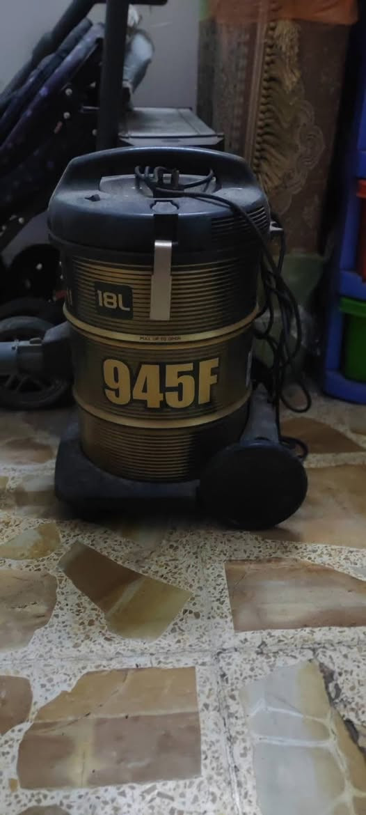 اخوان
غراض مستعمله للبيع مال شخص يريد يسافر و بسعار مناسبه اتصال فقط اني مكلف بنشر ‭***********‬
