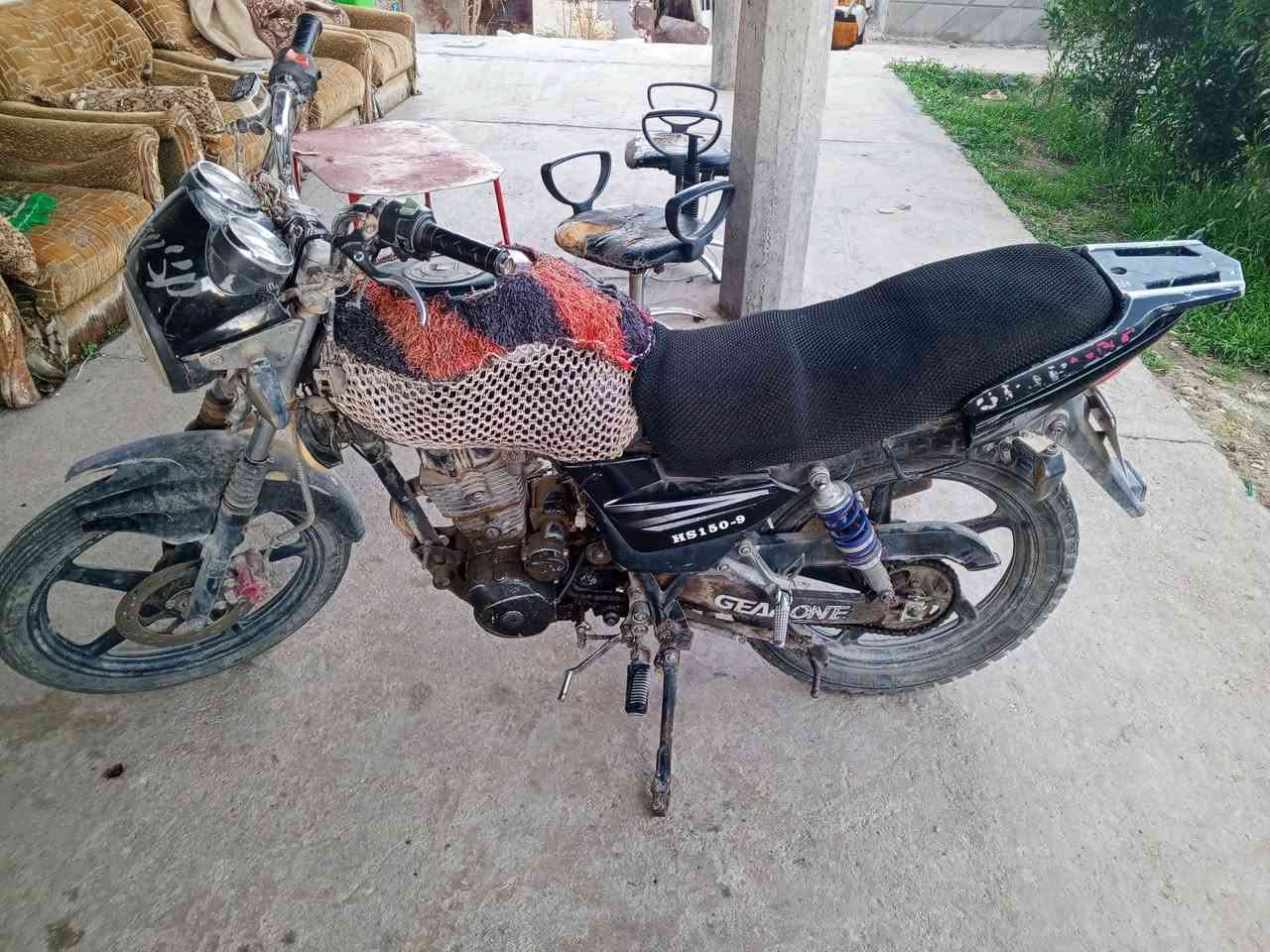 ماطور هيوشه للبيع ماطور شغال سلف وهندر كير ومحرك خير من الله السعر 300 وبيه مجال بسيط ابيع كوم حديد الشراي يتصل *********** المكان بروانه
