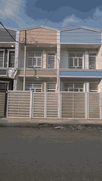 🏡 دار مميز للبيع – فرصة ذهبية 
✨ تفاصيل العقار:
طابو صرف زراعي – سند 25 + إقرار محكمة

المساحة: 90 متر

يحتوي على:
• 3 غرف نوم
• 2 خدمات صحية
• مطبخ حولي مشترك
• استقبال + صالة جلوس بالطابق الأعلى

خدمات متكاملة: ماء، كهرباء، نت، تبليط، مجاري، أرصفة

البيت صفررررر – جاهز للسكن مباشرة

الموقع سكني استثماري راقي وهادئ

📍 العنوان: الدورة – منطقة الرواد – وسط دور الطابو
📍السعر خاص+فقط نقد
📍 موقع الشركة: الدورة – نهاية أبو دشير

📞 للاستفسار: اتصال او واتساب
***********
