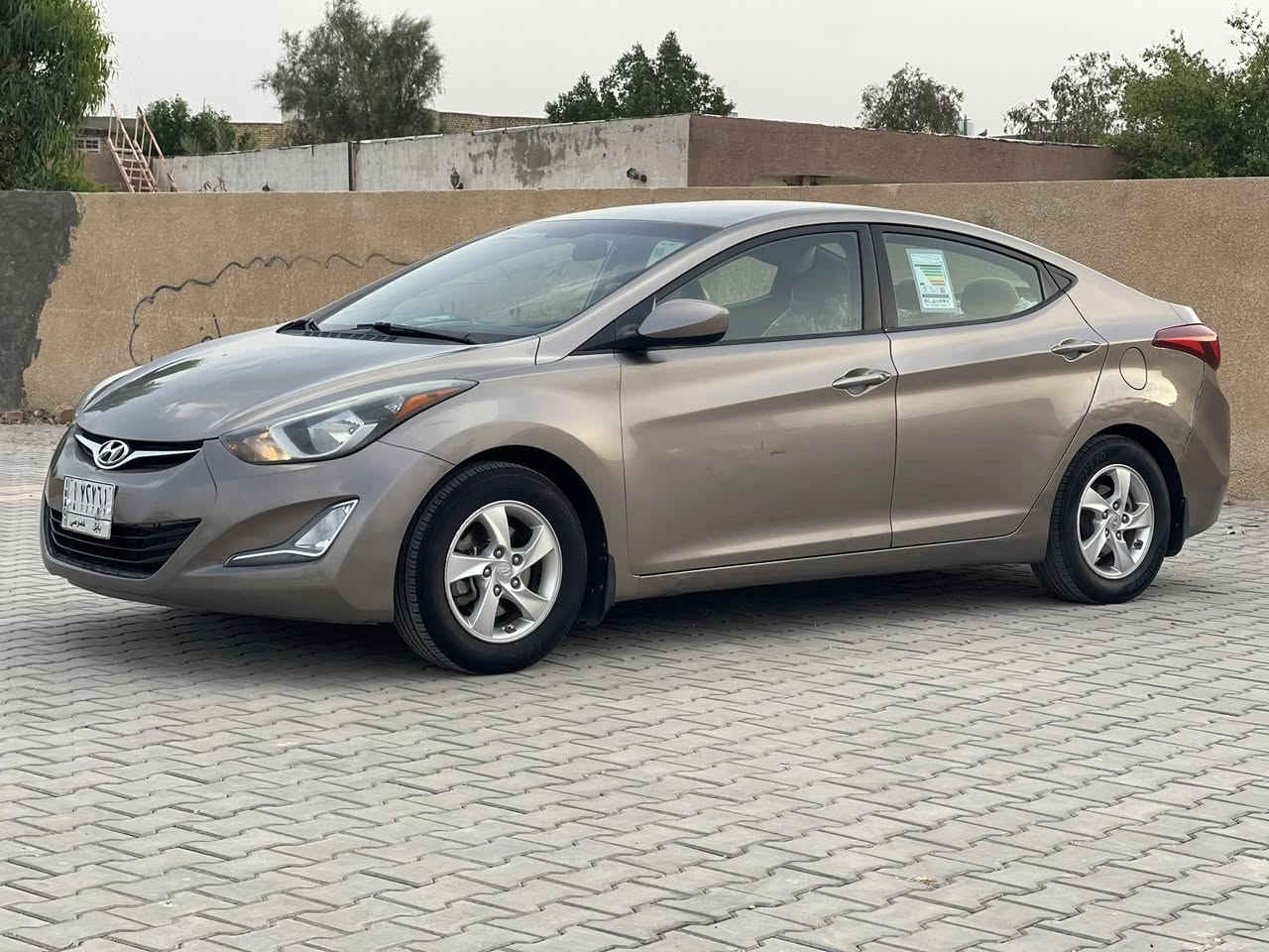 السلام عليكم الانترى 14 وارد أمريكي قرارها سرقه باب صفحه العبري وبيها جاملغ الأمامي مصبوغ والباقي مكفول من الضربه والصبغ العام مكينه 2000 بلجيس تخم تاير حداديه تبريد وي السويج رقم بابل تحويل مباشر سنويه ل 2028 مكان السياره واسط قضاء الحي 

السعر 107 وبيها مجال 
الرقم ☎️***********
