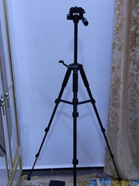 ستاند تصوير للكامرات ويصير للموبايل هم  جديد تجاري موجود توصيل لكل محا...