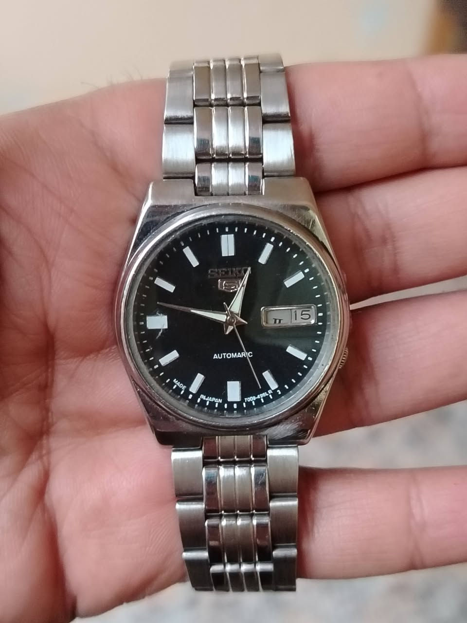 تحية طيبة لجميع
مجموعة من ساعات سيكو 5 اتوماتيك

للبيع

سعر القطعة الواحدة 60 الف دينار

يوجد توصيل لكافة محافظات العراق


**إذا كنت صاحب هذا الإعلان وتريد حذفه لأي سبب، رجاءا أرسل رسالة إلى الدعم الفني**