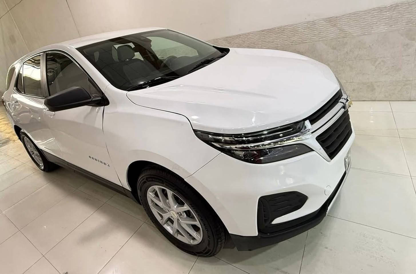 اكوينكس موديل 24 فوال موصفات RS  رقم بصرة حادث تبديل بنيد و جاملق فقط السيارة جديدة جدا وكاملة السعر النهائي ...***********. ...180 ورقة دولار  العنوان بصرة ...رجاء الي ما تعجبة السيارة أو السعر ..يعبر المنشور الان السيارة جديدة جدا وشرط الفحص و كل عطل ما بيها
